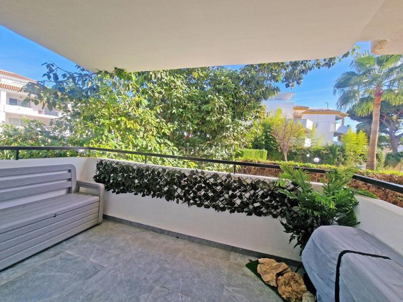 Foto 29028b48-07be-4a0d-9baf-115c418f6b23. Planta baixa amb aparcament piscina a Calahonda Mijas