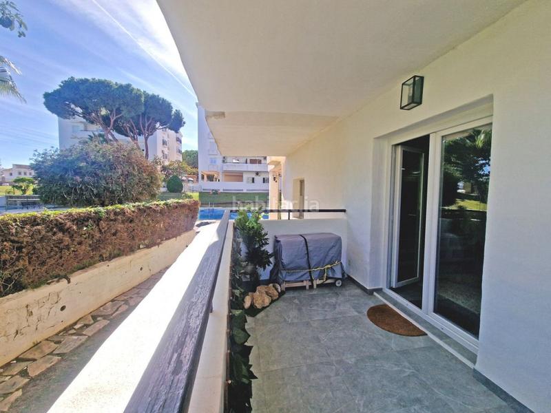 Foto f55fa6e3-63a0-484a-ae03-9d9a4b2fe8ef. Planta baja en Calahonda Mijas