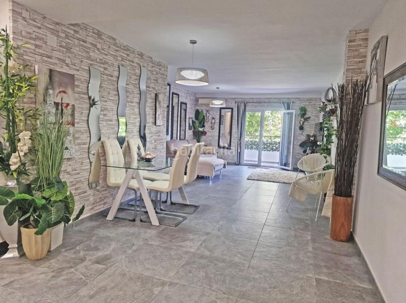 Foto 15b08b61-ff36-4598-8934-d2eb439831bf. Rez-de-chaussée avec parking piscine dans Calahonda Mijas