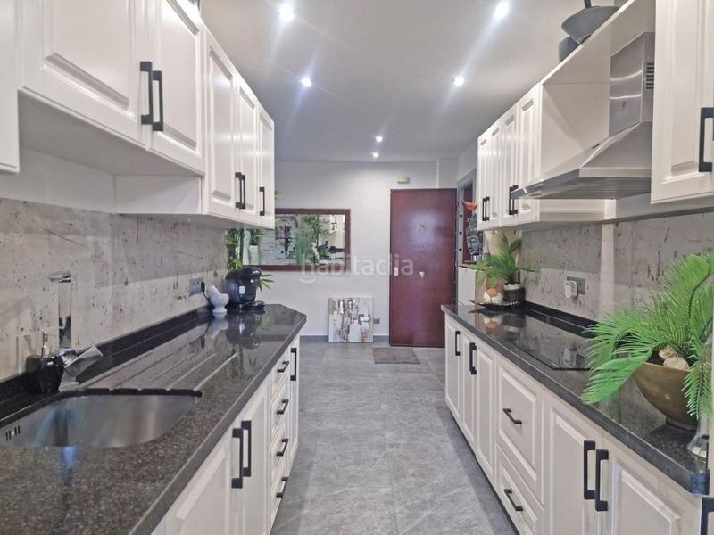 Foto 99717d97-fefb-4c6b-a654-4bec7e8584f9. Rez-de-chaussée avec parking piscine dans Calahonda Mijas