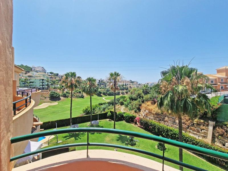 Foto 0dd584ef-35ab-463f-af83-bf41a41ac75b. Attique avec parking piscine dans Riviera del Sol Mijas