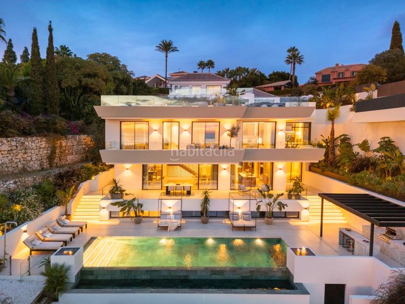 Foto ff37e3a3-8cf5-4896-976e-630d4bbd18ee. Chalet mit parking pool in Elviria Marbella