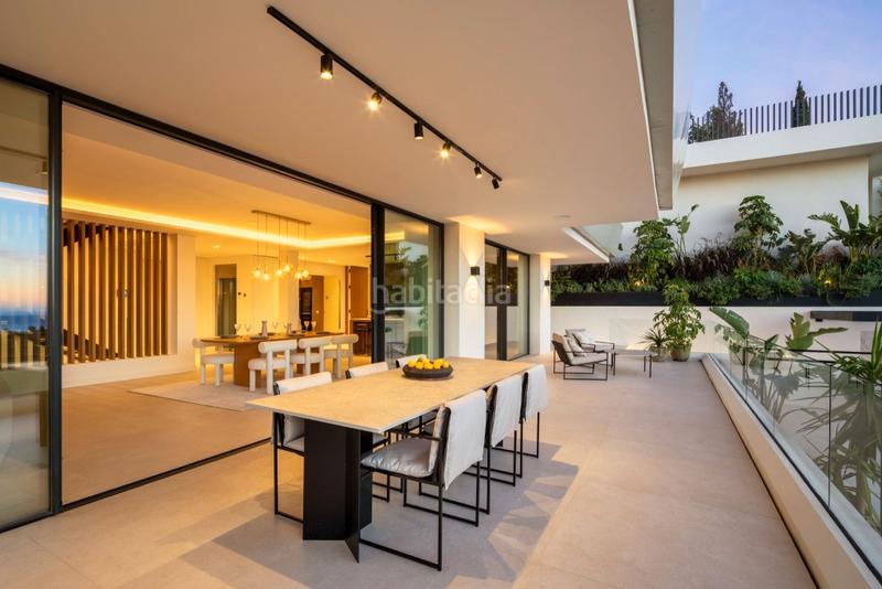 Foto 44c46365-1204-4693-8af7-0269274e8e67. Chalet with parking pool in Elviria Marbella