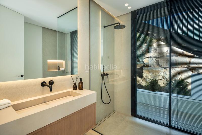 Foto ac114a43-96c1-4487-b8f0-873406e6165c. Chalet en Elviria Marbella