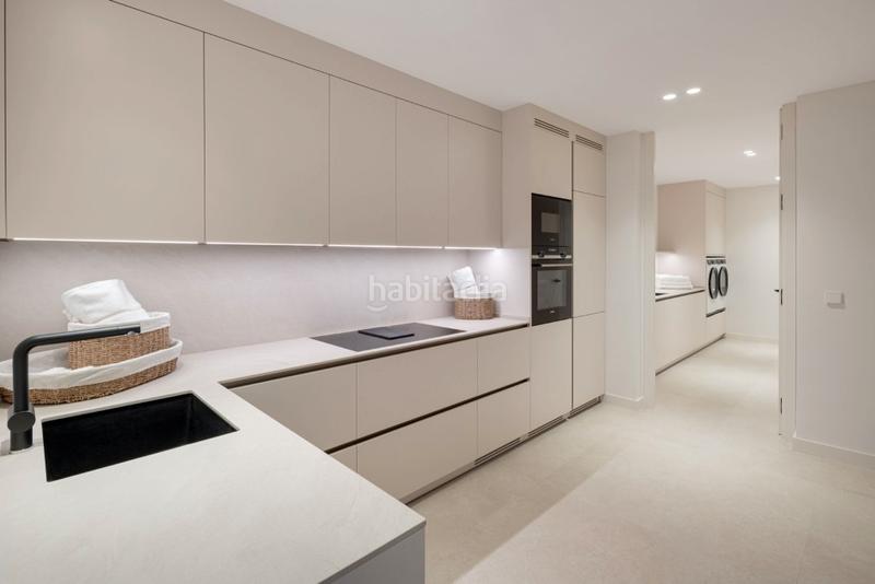 Foto c0adcad7-1875-4ebd-a3d7-55eefdc2ea3a. Chalet en Elviria Marbella