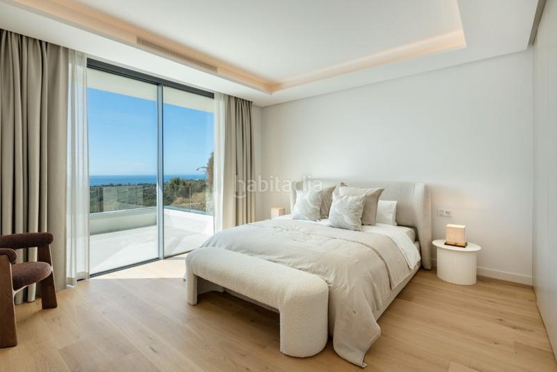 Foto 9fbfbcff-e87d-4f9d-ad56-2ccec20e7271. Chalet con parcheggio piscina in Elviria Marbella