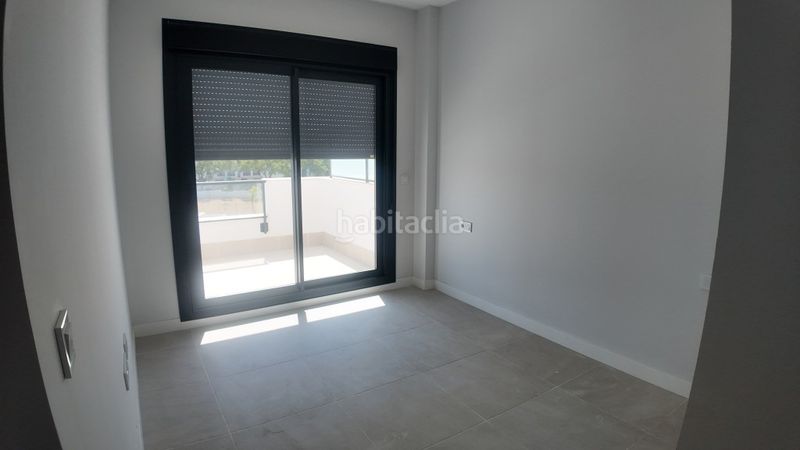 Foto 1d876af6-e2b1-4db9-a406-6f8264bd22b5. Penthouse with parking pool in Zona de Punta Plata Estepona