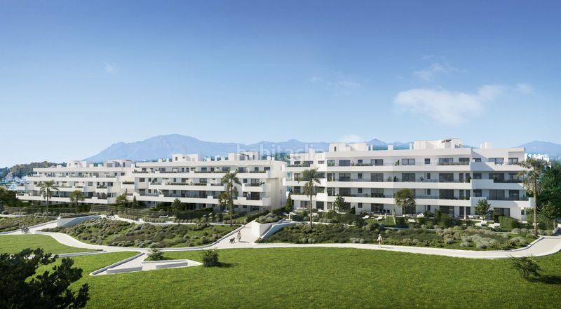 Foto 1facb55c-7755-4970-90a4-1d58b2c0b843. Penthouse with parking pool in Zona de Punta Plata Estepona
