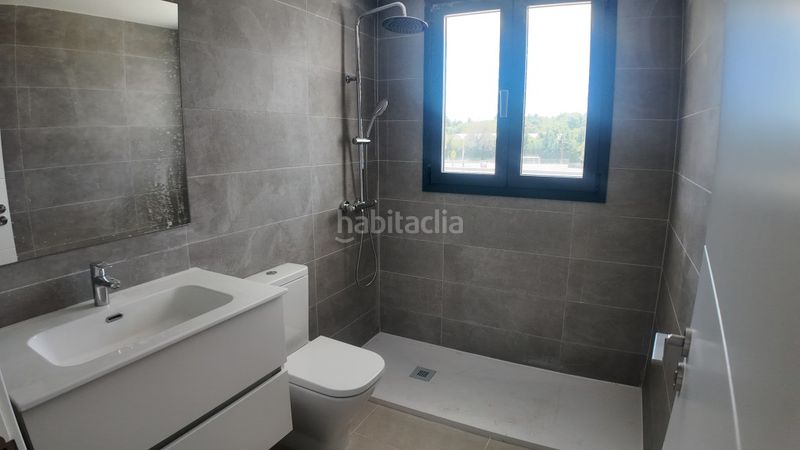 Foto ef3a2de3-6af0-4ec8-9f90-76ad2f412865. Penthouse with parking pool in Zona de Punta Plata Estepona