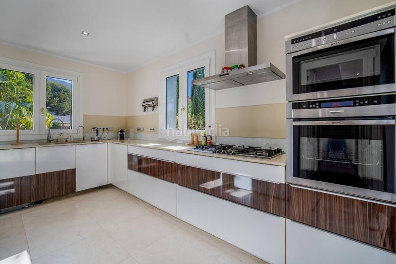 Foto ca640b9b-3a0f-42ee-881a-4b6082a14986. Chalet avec chauffage parking piscine dans lomas de Marbella club Marbella