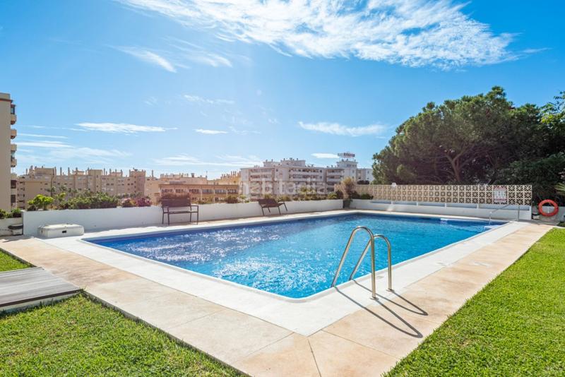 Foto 9647c5ce-6b97-4516-b605-c1fbde37c86c. Appartement avec parking piscine dans Castillo Sohail - Myramar Fuengirola