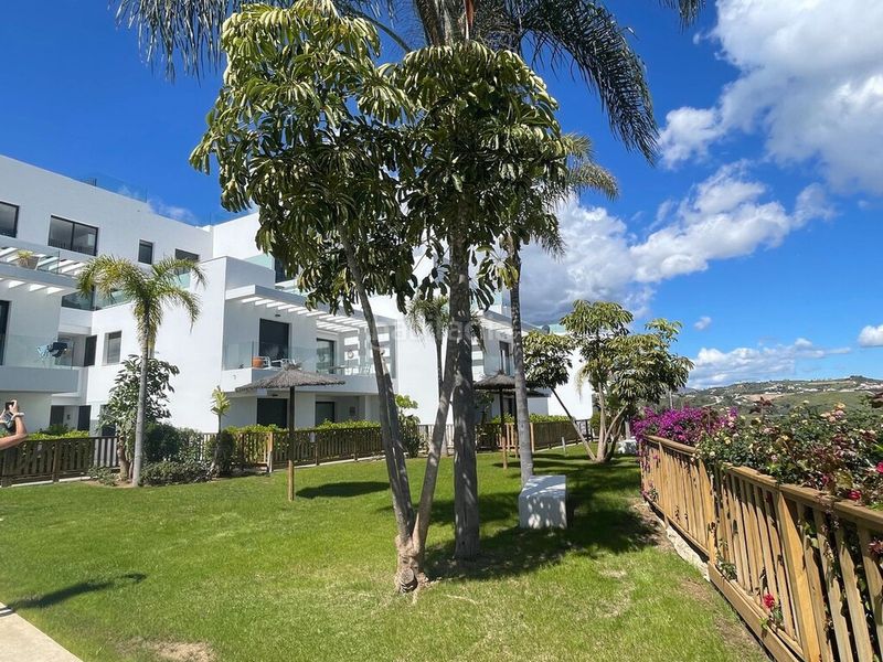 Foto 0707a417-c61c-49eb-9a66-1b2575c69a5d. Apartament amb calefacció aparcament piscina a la cala Mijas Mijas