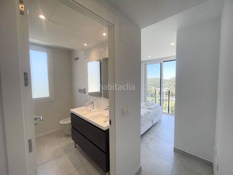 Foto d5a9f3f4-db5b-44bf-af7b-e2f7114a65c4. Apartament amb calefacció aparcament piscina a la cala Mijas Mijas