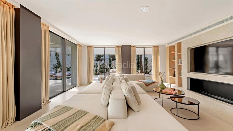 Foto f00bc2cc-8e8e-4c15-aa22-1cdeea84f851. Chalet with heating parking pool in Los Naranjos Marbella