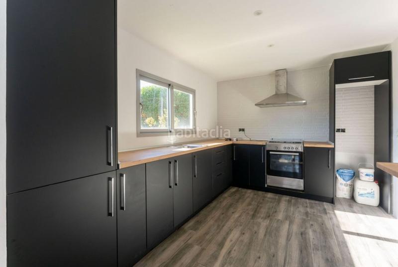 Foto 9bf9cf2d-147f-43e3-9dc5-1d8552a27531. Bauernhof mit pool in Coín