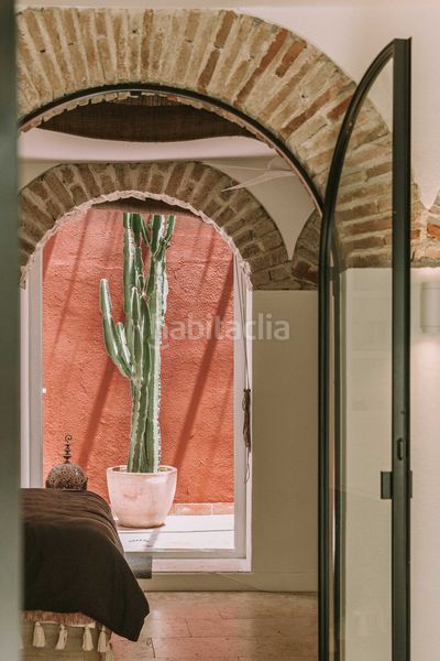 Foto fcc60d62-7032-4d07-9b49-3d7262fdc4bd. Casa aparellada a La Merced Málaga