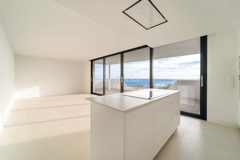 Foto 22ea78b3-2b7d-431b-809a-79c85b6afc5d. Penthouse with parking pool in Las Gaviotas - Carvajal Fuengirola