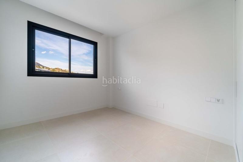 Foto 5d7e184e-fa6c-4f63-bf72-c3653bff4cf3. Penthouse with parking pool in Las Gaviotas - Carvajal Fuengirola