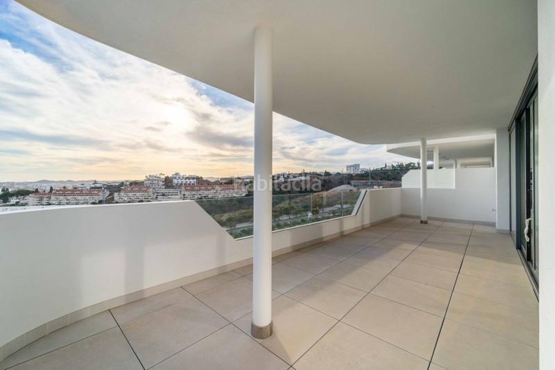 Foto 792647bc-2e67-46e4-9880-34688b45590b. Penthouse with parking pool in Las Gaviotas - Carvajal Fuengirola