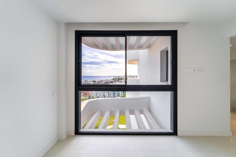 Foto 8c69482b-89fd-4700-a3c1-da42abfdde1e. Penthouse with parking pool in Las Gaviotas - Carvajal Fuengirola