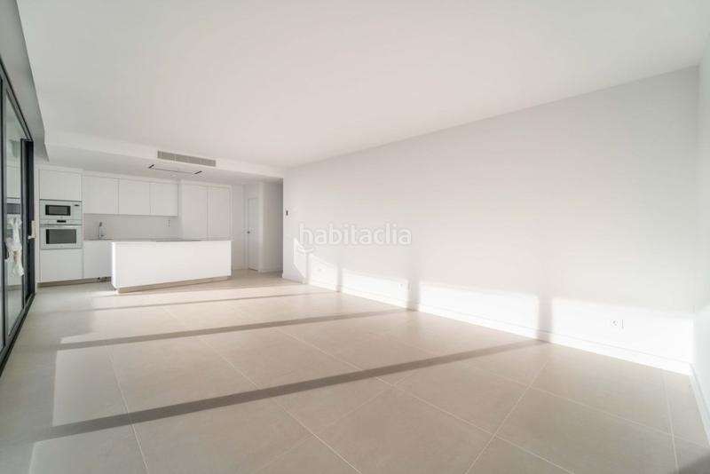 Foto adf6f1b8-db4a-4246-b704-7a96efe7cc42. Penthouse with parking pool in Las Gaviotas - Carvajal Fuengirola