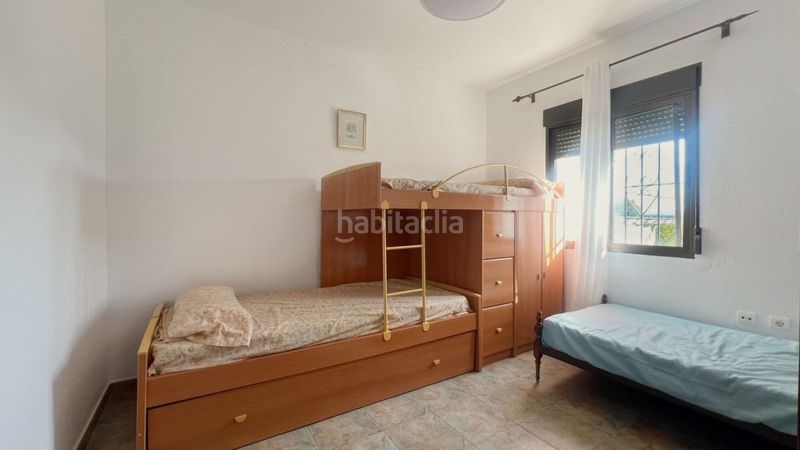 Foto ab5ab14a-c3c2-44a3-8f70-9e69eae3267c. Casa aparellada amb piscina a Coín