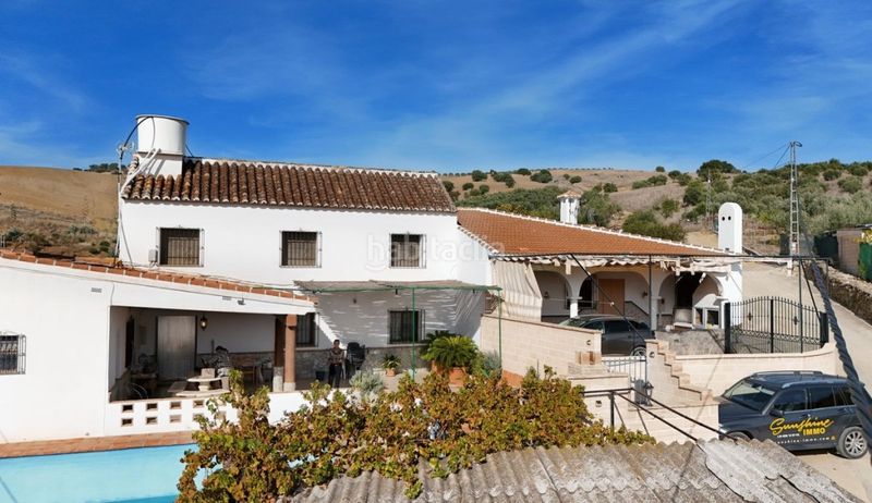 Foto cc3fb306-2cc5-4738-8493-1040a0382a90. Casa aparellada amb piscina a Coín