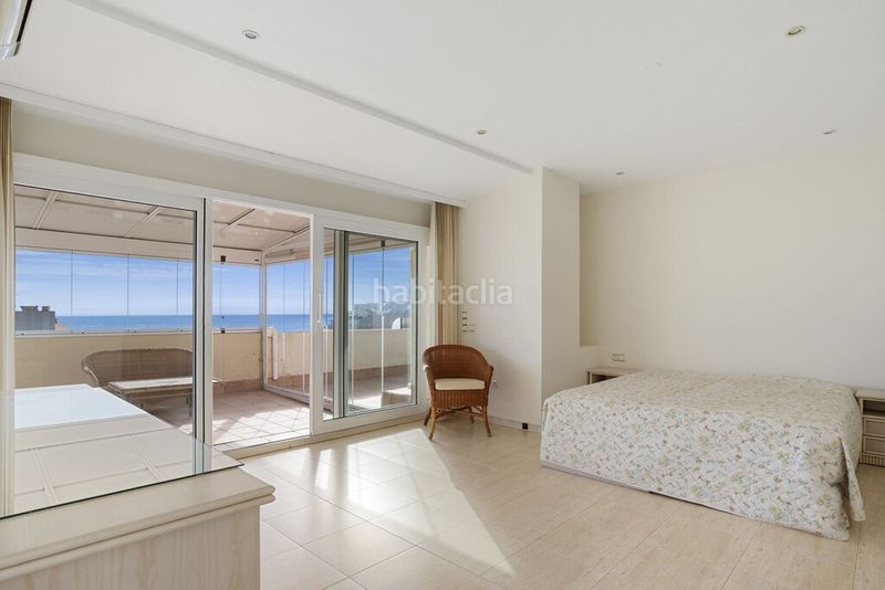Foto 4a454bf6-2934-45f8-a8b2-445b7533ef47. Dúplex amb aparcament piscina a Playamar - Benyamina Torremolinos