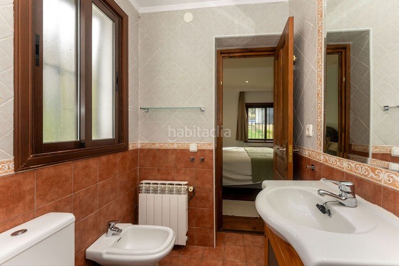 Foto ea798e77-c621-46ec-a98d-5ca9677cbc4f. Masia amb piscina a Monda