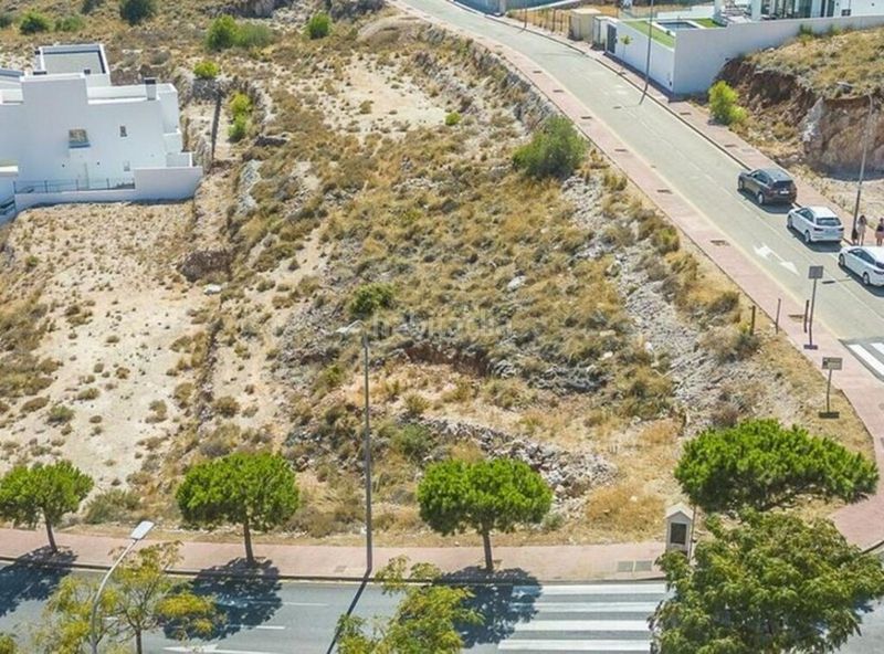 Foto a7dce7e2-54c9-45c6-942e-dad43c129bed. Finca rústica en Santangelo Benalmádena