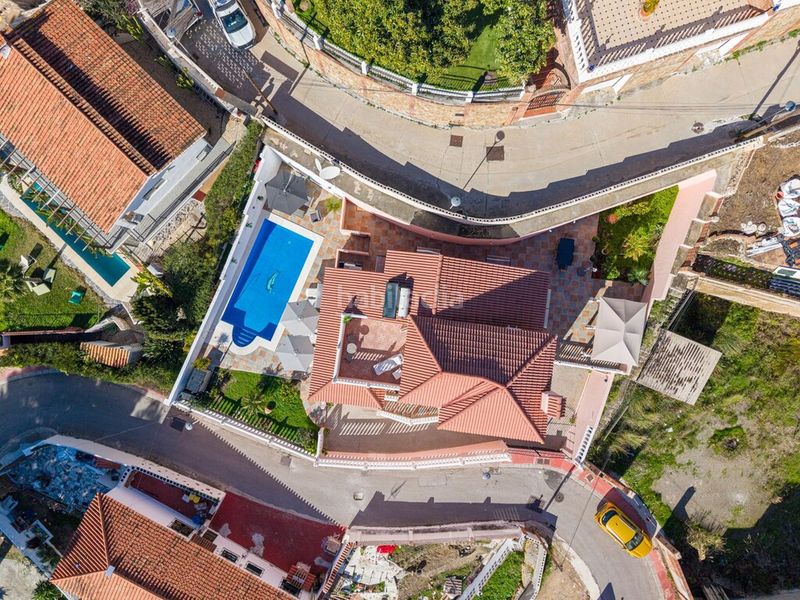 Foto b25c67b5-7a57-4c78-8596-d3a9b33b76e6. Xalet amb aparcament piscina a Torreblanca del Sol Fuengirola