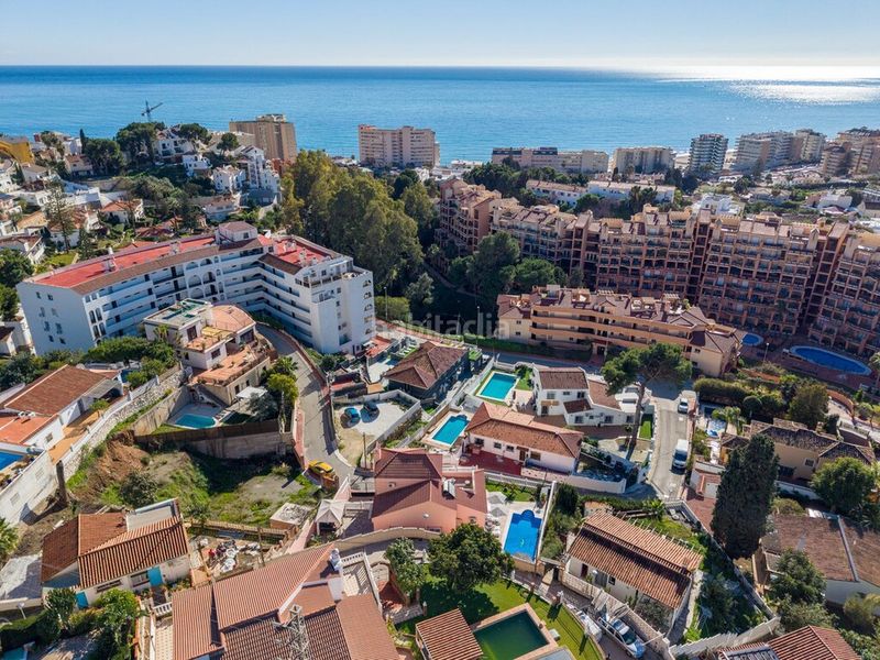 Foto c2565d68-b490-46cd-8c1b-1443209f6d0b. Xalet amb aparcament piscina a Torreblanca del Sol Fuengirola