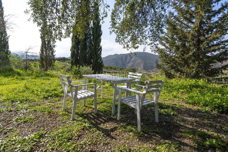 Foto f61688cd-5dbb-4807-a8e1-dba23b03a5d5. Xalet amb aparcament a Coín