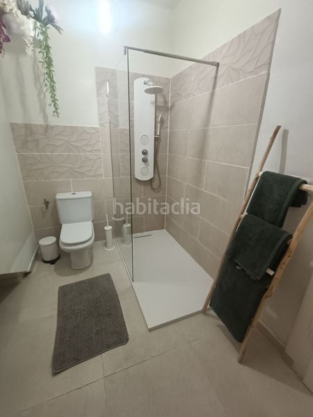 Foto f975e903-7ac5-44e9-b10b-72220fb147f0. Xalet amb aparcament a Coín