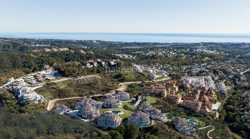 Foto 6de354d5-bc92-4537-9a83-18dbbcc073d5. Apartament amb aparcament piscina a Las Brisas Marbella