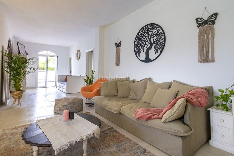 Foto 20a17c73-3fc8-4717-8eb9-78b1d48f541a. Chalet en Coín