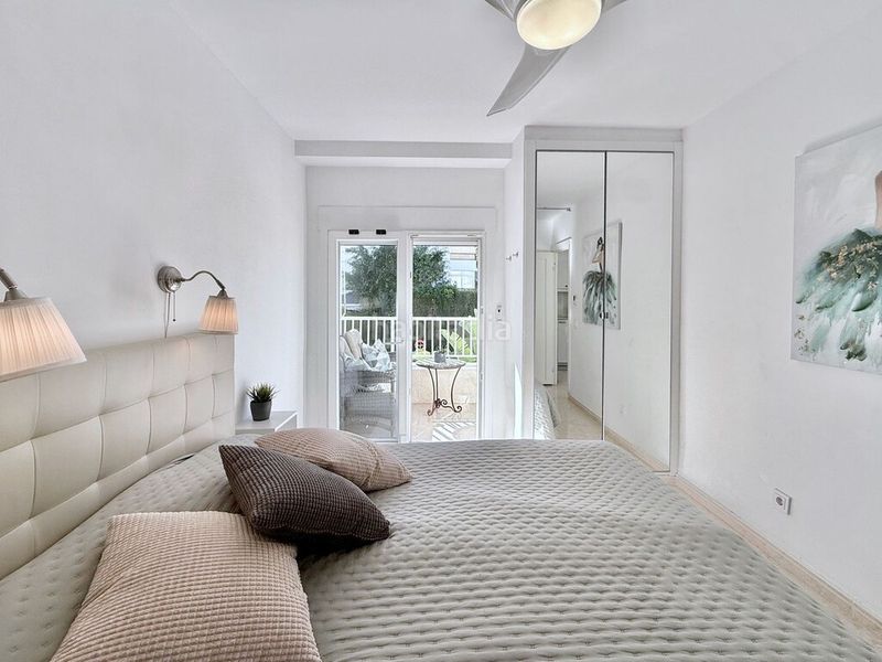 Foto 5835e3dd-5e48-4e5d-b10a-850aff2664f3. Apartament amb piscina a Las Lomas de Río Verde Marbella