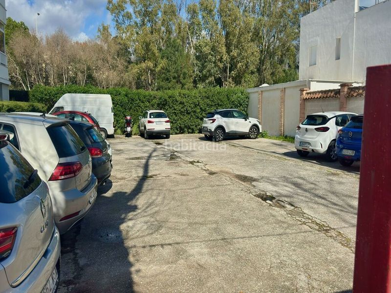 Foto 6667832e-3533-4071-85a9-454dc29b96f6. Apartament amb piscina a Las Lomas de Río Verde Marbella