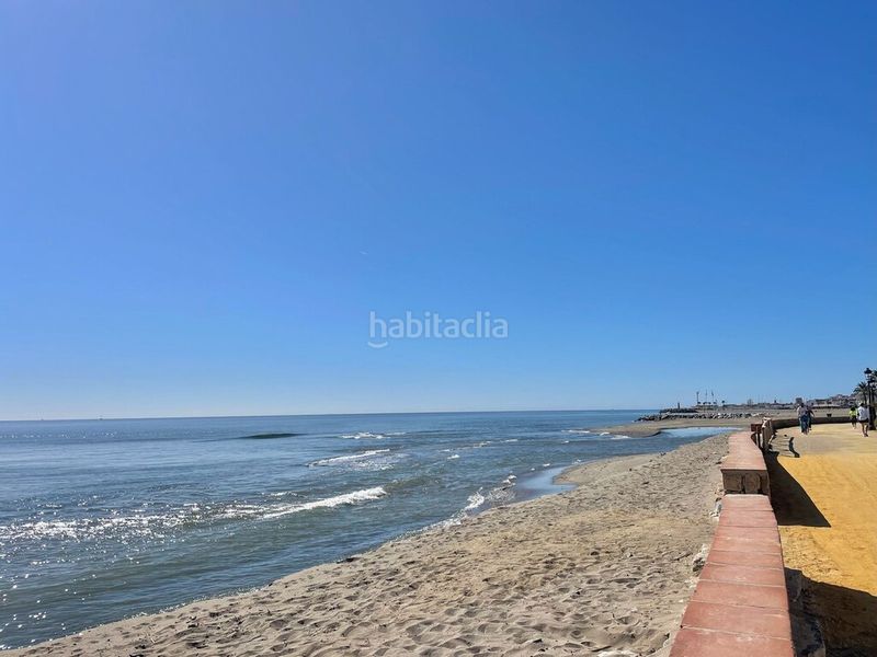 Foto e9e5d8b8-1400-49e6-a3fc-430e10cf4a2c. Apartament amb piscina a Las Lomas de Río Verde Marbella