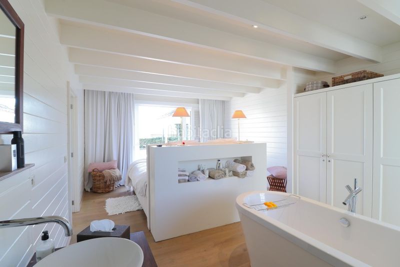 Foto a1b2456b-acc1-49e3-942d-a31ea7036325. Chalet en La Alquería Benahavís