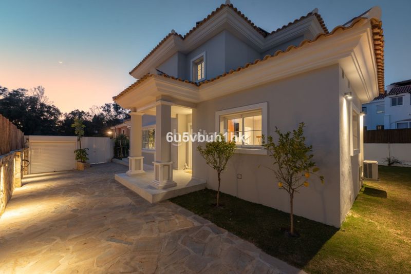 Foto 3632b02d-b012-46c0-ab3d-252d2fd10d4a. Chalet en campo de Mijas Mijas