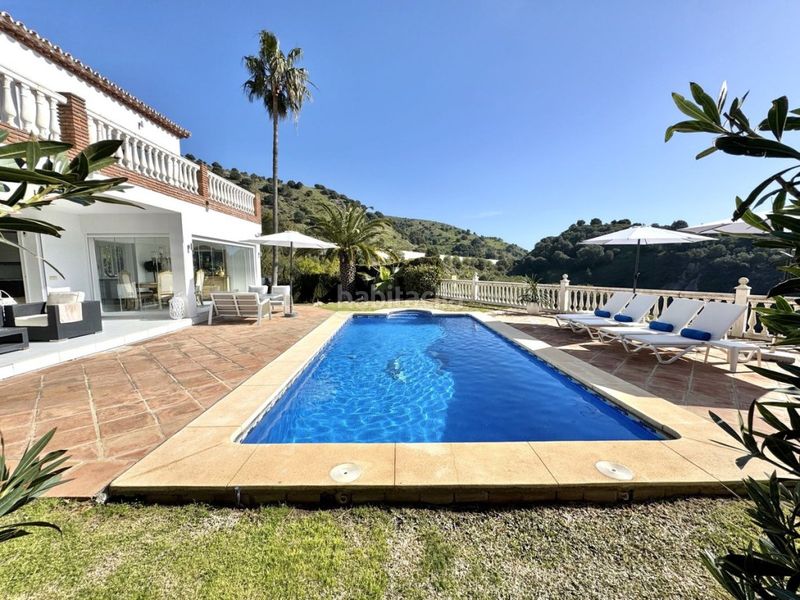 Foto 38651845-a8f4-4169-892a-b9b7387b2a03. Chalet en Calahonda Mijas