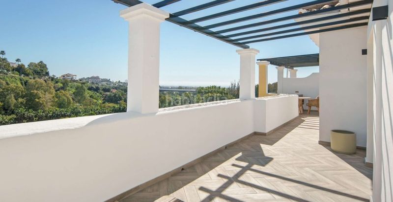 Foto e5b13339-a1dd-4d20-8829-153537482de6. Àtic amb piscina a La Quinta Benahavís
