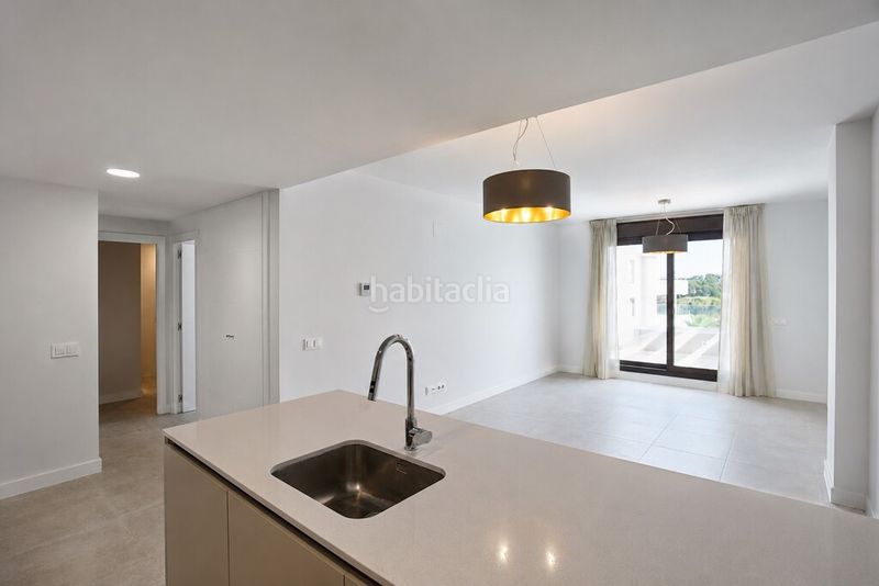 Foto 5b89b844-b851-4dc5-9af0-ddcb87bf160b. Apartament amb aparcament piscina a Bahía Dorada Estepona