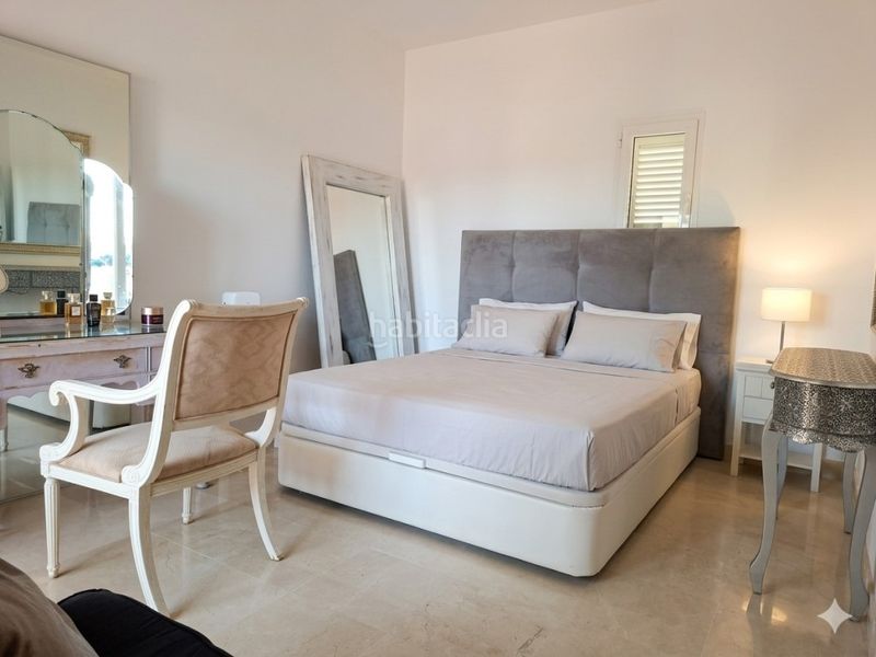 Foto eda51490-8410-4554-8dae-a92a5fc20fce. Dúplex amb aparcament piscina a Bel - Air Estepona