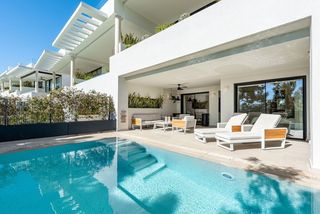 Casa pareada en Cabopino - Artola