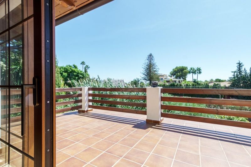 Foto 066ff22a-ed71-4d43-a62e-8a0324f19658. Chalet en El Rosario - Ricmar Marbella