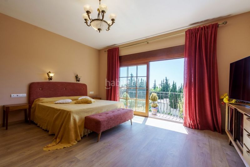 Foto c08f53cb-b2f6-462f-aef9-000b41b81eb0. Chalet en El Rosario - Ricmar Marbella