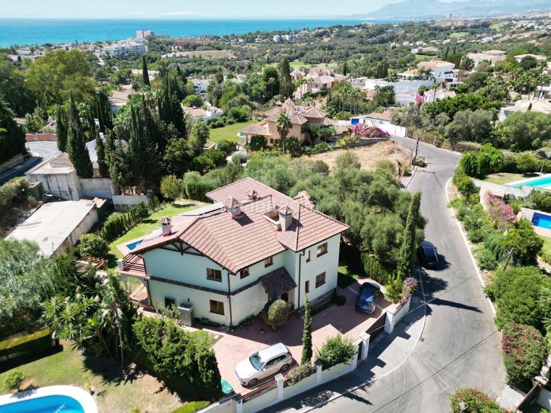 Foto d575095d-c429-4f9b-a183-a80825c16c23. Chalet en El Rosario - Ricmar Marbella