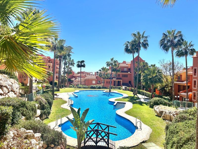 Foto 0250e55a-9ca4-4a74-b250-71c486abf1a2. Apartament amb aparcament piscina a reserva de Marbella Marbella
